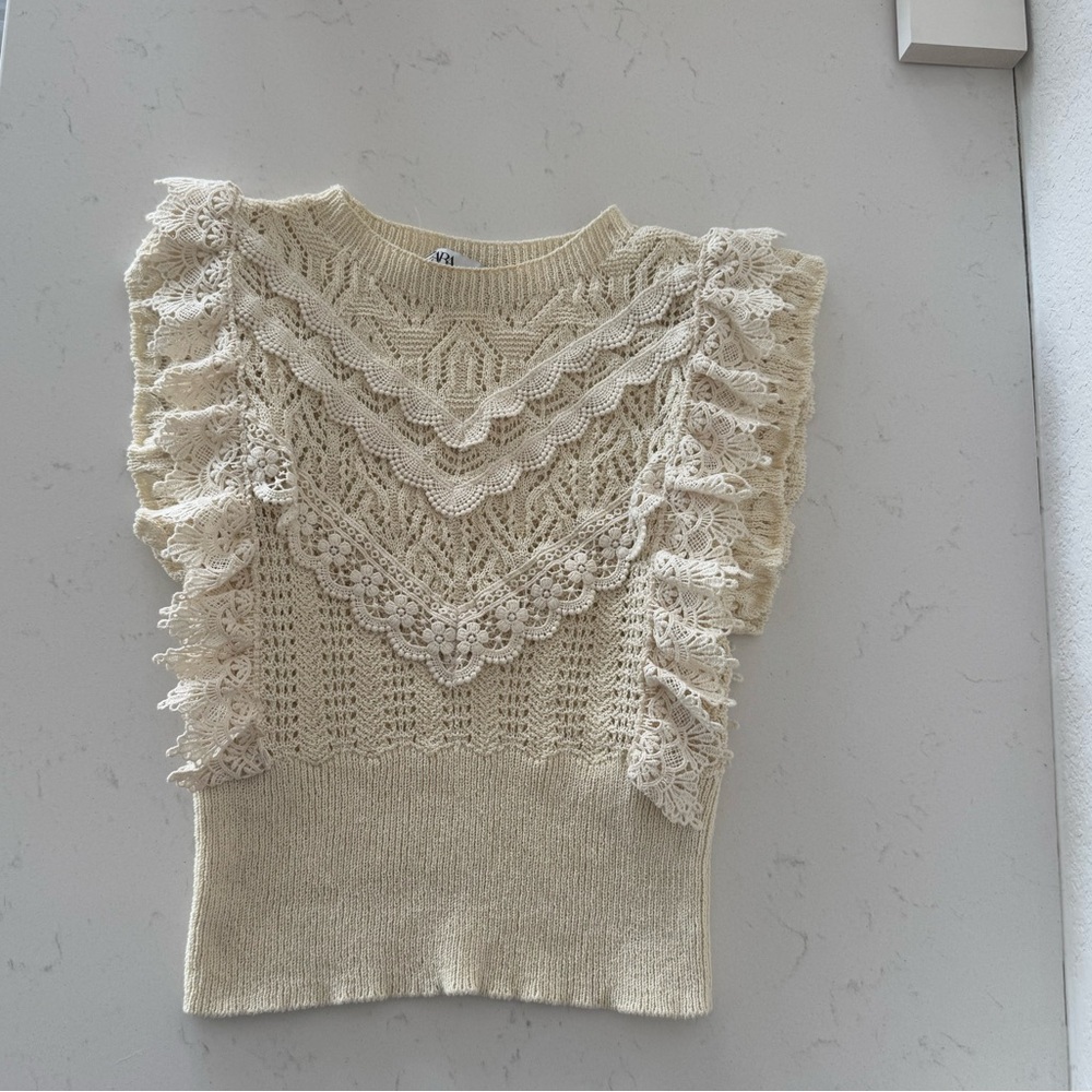 Zara Cream Lace Knit Blouse